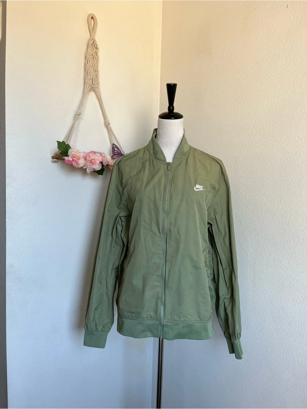 Nike Women's Olive Green Zip Track Bomber Jacket size XL